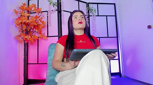 Violet-Secretn Live XXX chat