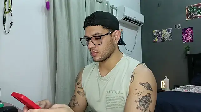 IkerNahum webcam show