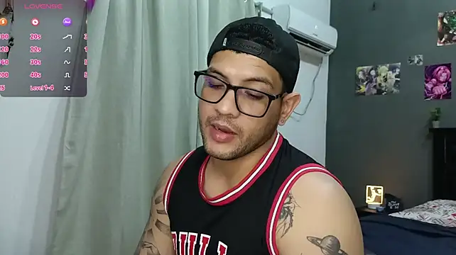 IkerNahum webcam show