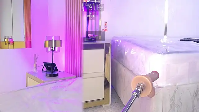 PeachMonroe's Webcam Show