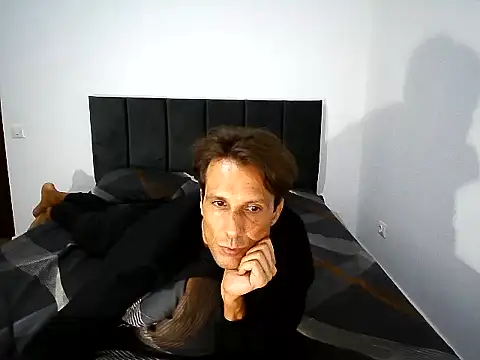 Show modela stefan27ro na web-kameri
