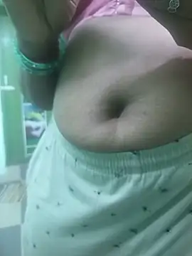 Webkamerová show saro_tamilgirl