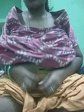 saro_tamilgirl webkamerás műsora