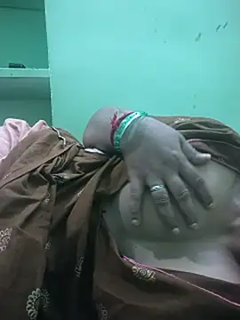 Webkamerová show saro_tamilgirl