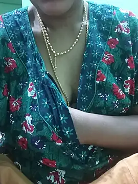Show modela saro_tamilgirl na web-kameri