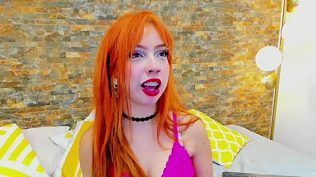 Chat +18 de IsisRivers ao vivo