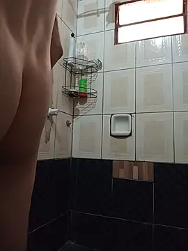Pokazy przed kamerką – Jhn_20cm