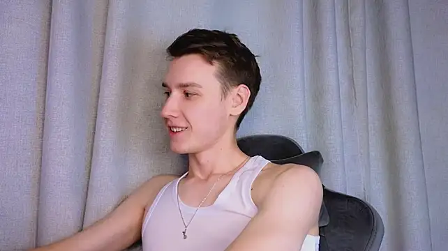 james_fds Show in webcam