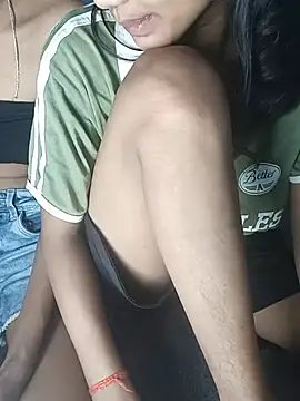Ex_ppriya Webcam-Show