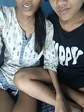 Show modela Ex_ppriya na web-kameri