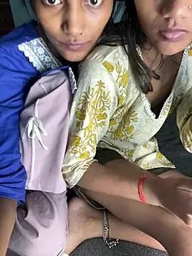 Ex_ppriya Show Webcam