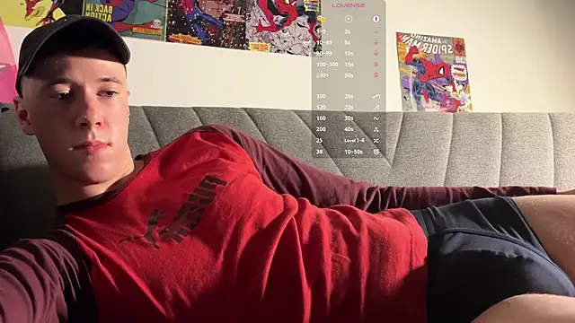 Show modela alexwos na web-kameri