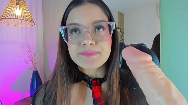 Isabella_Whiitee_ live XXX chat