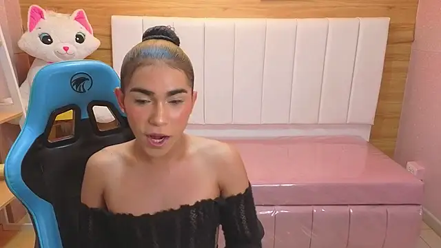 nahomy_a Adlı Modelin Web Kamerası Şovu