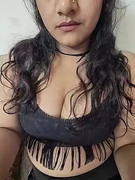 צ'אט XXX בשידור חי של annu_delhi