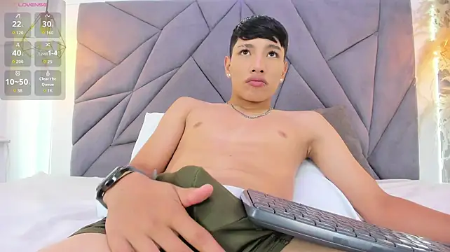 SantiDiazz Webcamshow