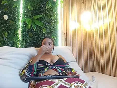 ayla_janan Webbikameraesitys