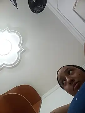 Pertunjukan Kamera Web ayla_jana