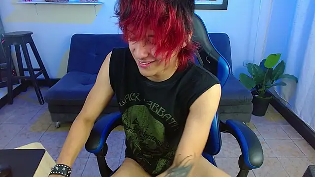 Show de adriaan_18 na webcam