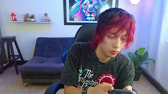 Show de adriaan_18 na webcam