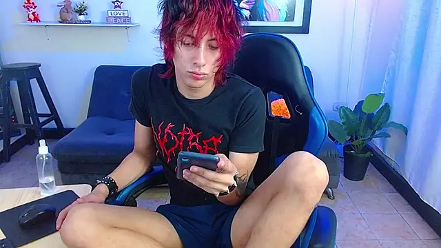 adriaan_18 Webcam Show