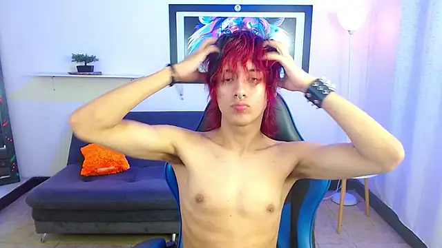 adriaan_18 Шоу с уебкамера