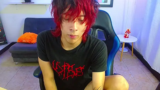 Show modela adriaan_18 na web-kameri