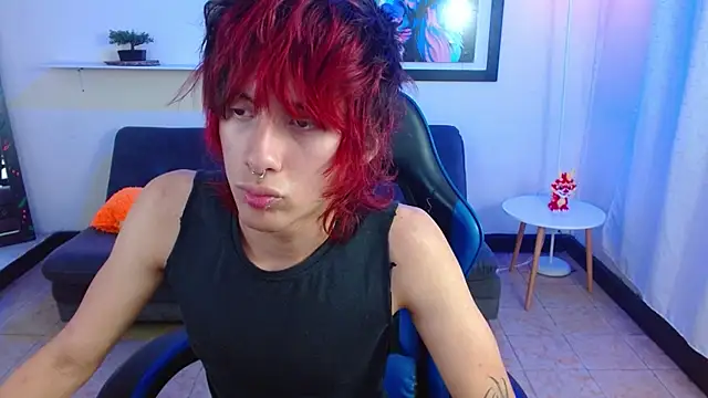 adriaan_18 在線直播表演