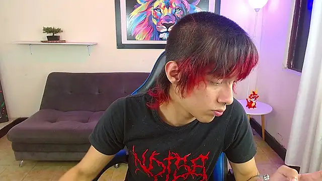 adriaan_18 Show in webcam