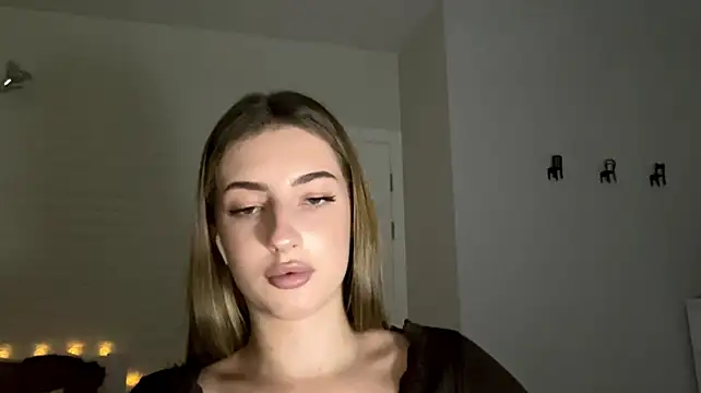All_time_smile Adlı Modelin Canlı XXX Sohbeti
