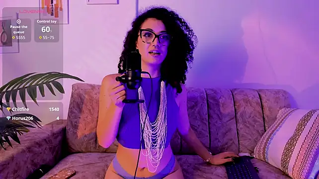 CurlyMeryJane Adlı Modelin Canlı XXX Sohbeti
