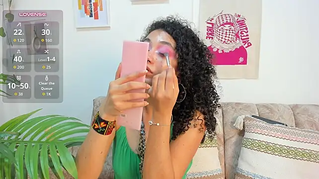 Pertunjukan Kamera Web CurlyMeryJane