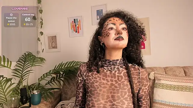 Pokazy przed kamerką – CurlyMeryJane