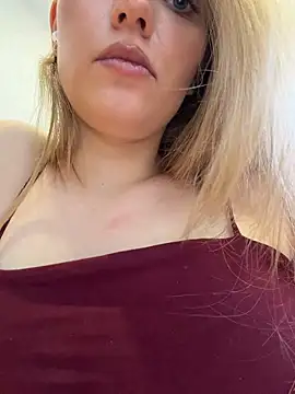 Yanika_ Pertunjukan Webcam