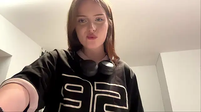 Volume_sound's Webcam Show