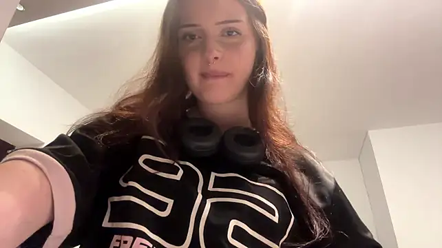 Volume_sound Live XXX Chat