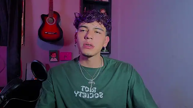 Show de MikeyKuro na webcam