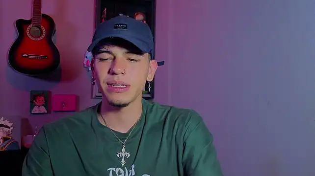 MikeyKuro Webcam show