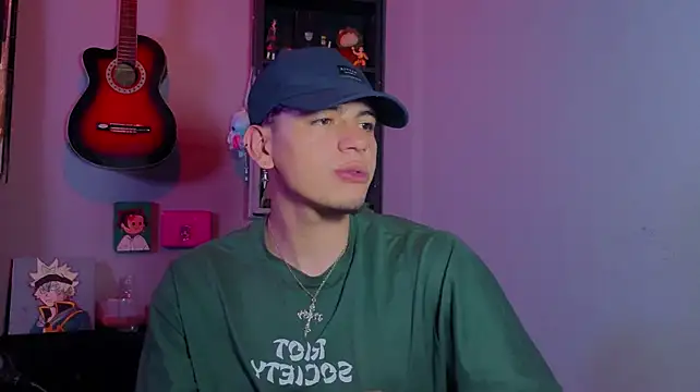MikeyKuro Webcam show