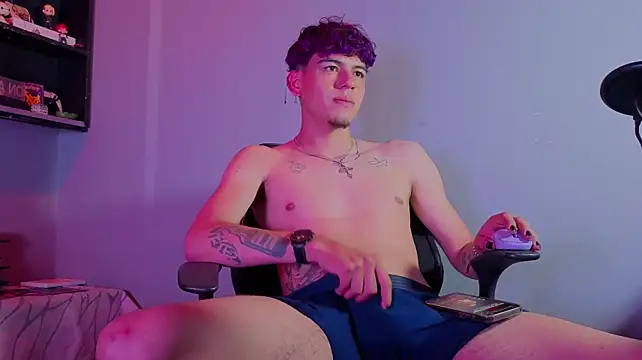 MikeyKuro – Kamerová šou