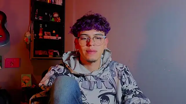 MikeyKuro – webcam-show
