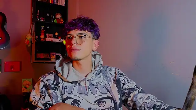 MikeyKuro: вебкам-шоу