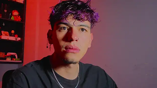 MikeyKuro Webcamshow