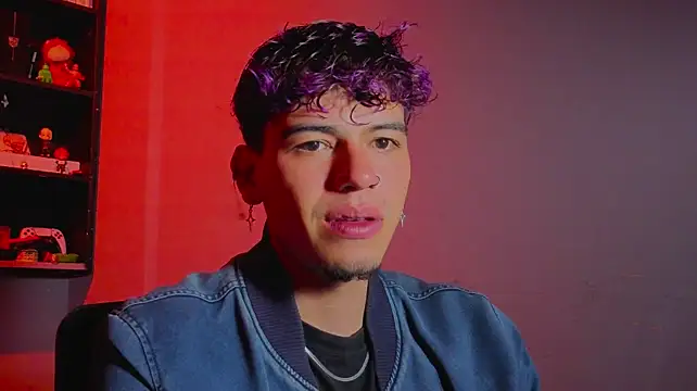 MikeyKuro Webcamshow