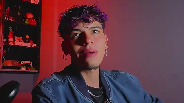 MikeyKuro – webcam-show