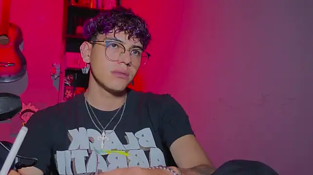 MikeyKuro Webcamshow