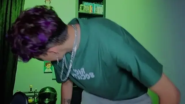 MikeyKuro Webcam-Show