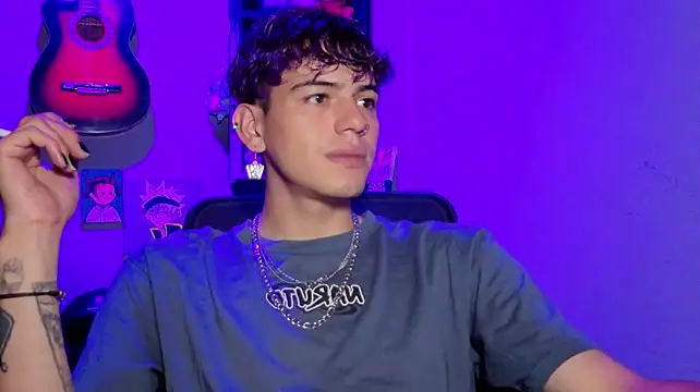 MikeyKuro Webcam show