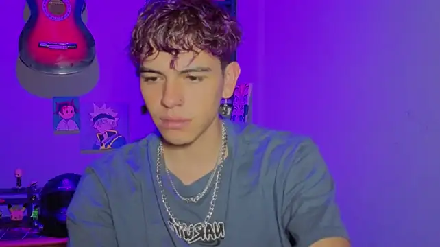 MikeyKuro Pertunjukan Webcam