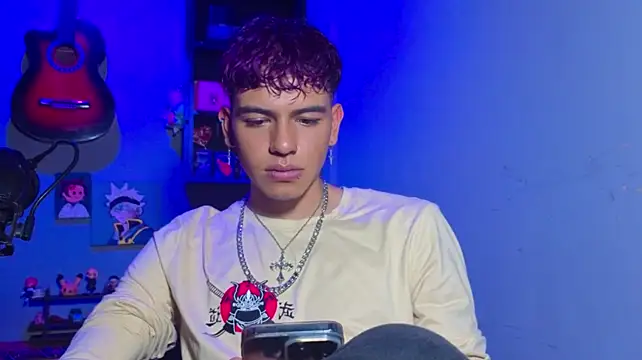 MikeyKuro Show Webcam